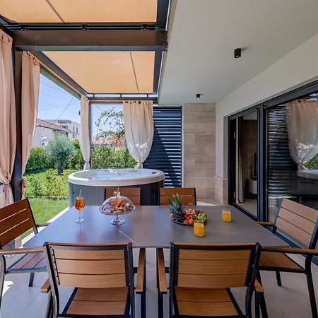 Villa Mastarija - Garden Kovacic